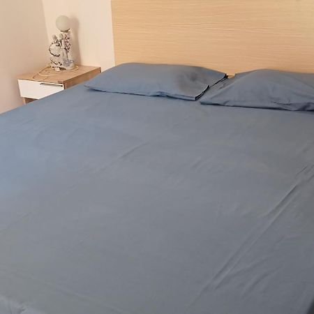 Nayuha Apt B Flic en Flac Ngoại thất bức ảnh