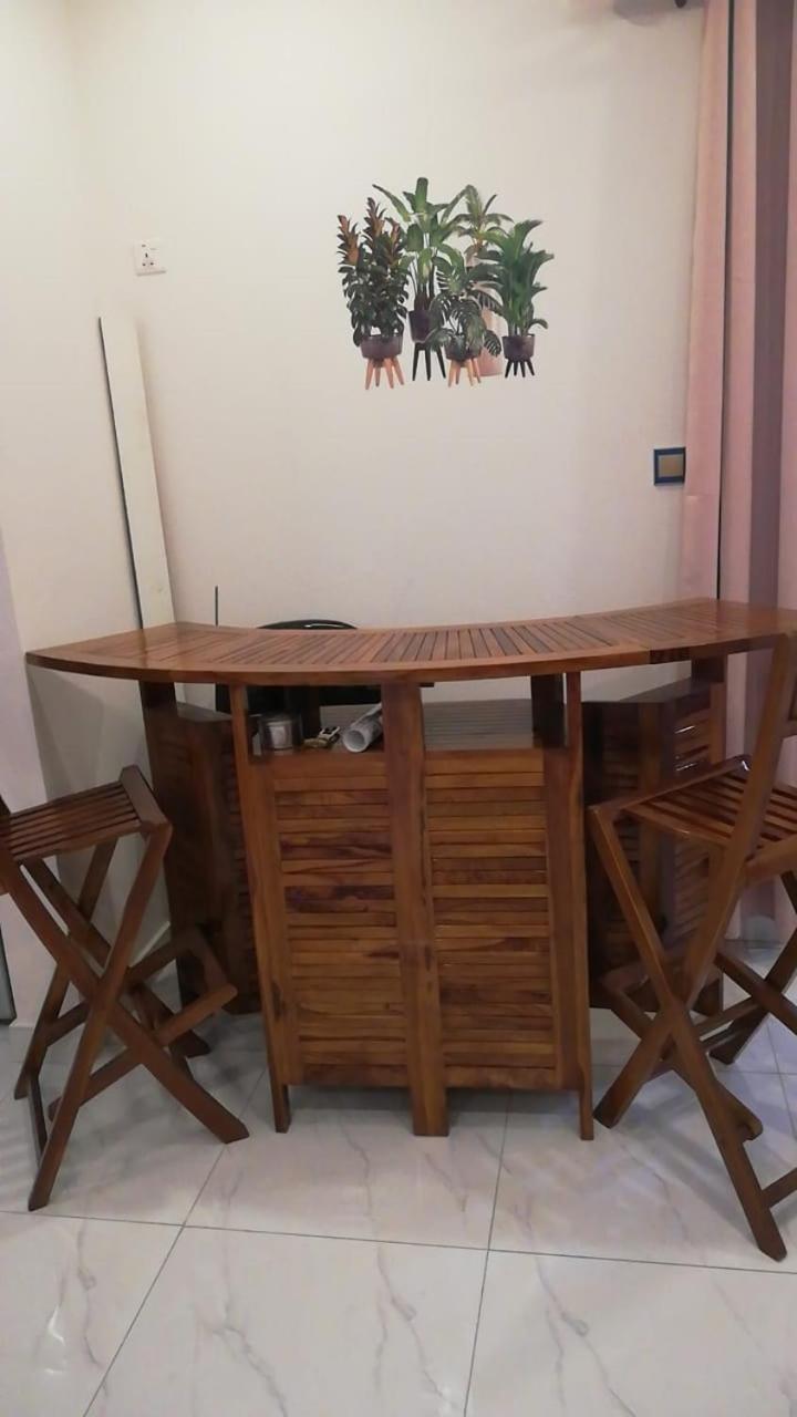Nayuha Apt B Flic en Flac Ngoại thất bức ảnh