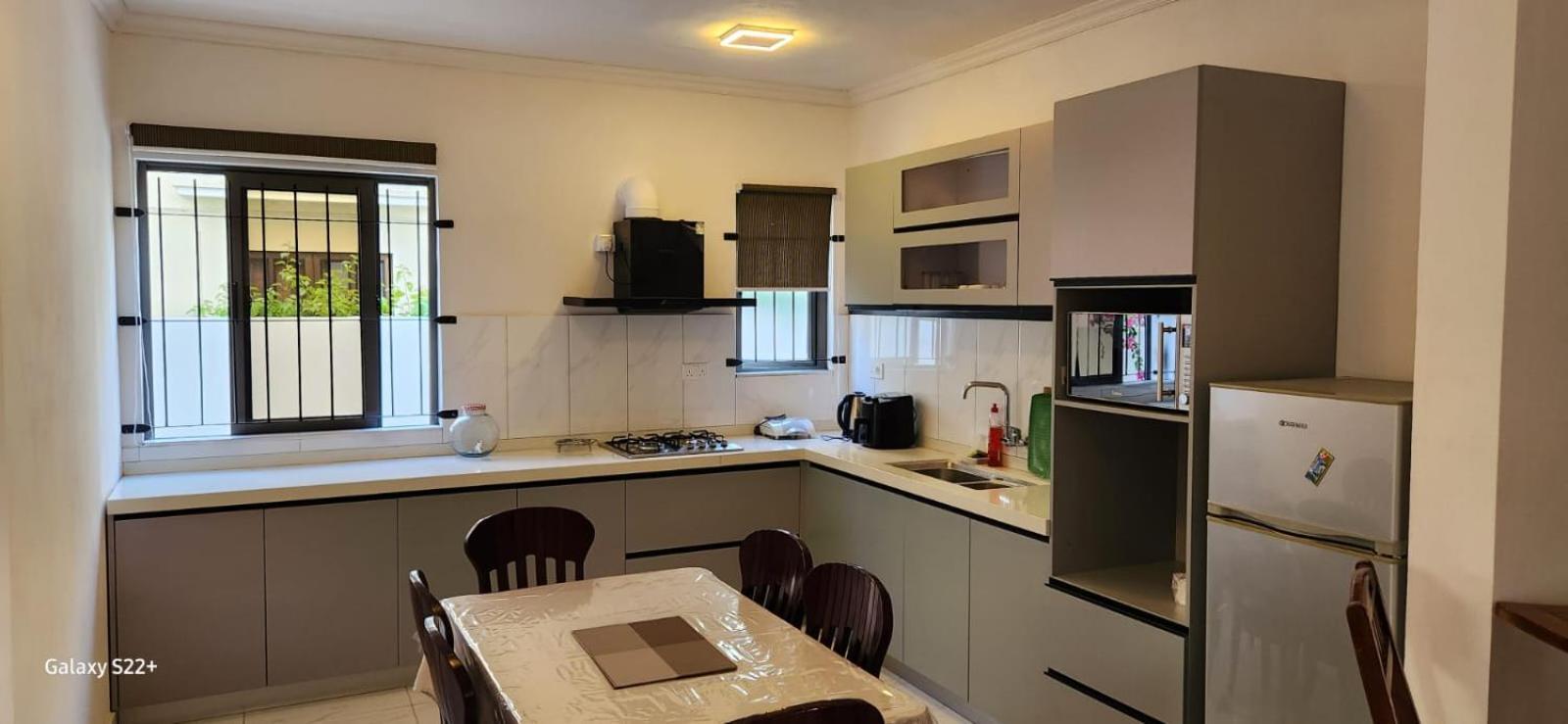Nayuha Apt B Flic en Flac Ngoại thất bức ảnh